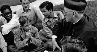 El Papa León declara venerable al padre Flanagan, fundador de Boys Town