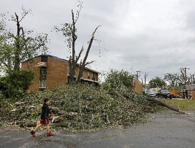 Chicago-area Catholics help neighbors affected by devastating tornado