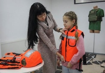 Displaced children can benefit from faith communities' help, speakers say