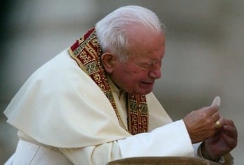 A 'formula for life': St. John Paul II's extraordinary devotion to the Eucharist