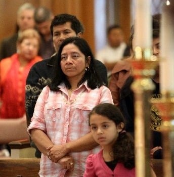 Poner la fe en acción para que la población hispana vulnerable supere los obstáculos