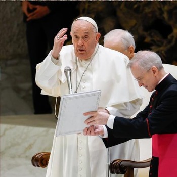 Pope preaches patience, even amid war, during Holy Week audience