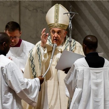 Easter marks the 'rebirth of hope amid the ruins of failure,' pope says