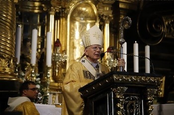 Vatican holds up retiring Kraków archbishop's departure after issuing rare ruling in local dispute