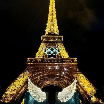 Criticism of Last Supper parody at Olympics continues; US bishop says apology 'was anything but'