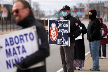 Most Americans support legal limits on abortion, Knights-Marist poll shows