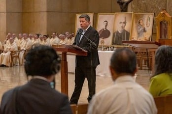 Catholics pray for an end to raids at LA Immigration Mass