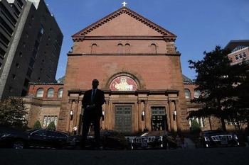 Man arrested outside Washington cathedral ahead of Red Mass found to have explosives