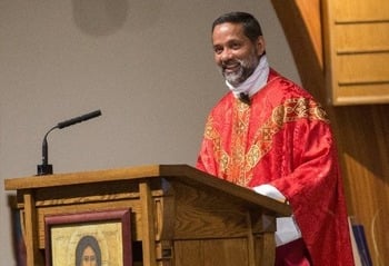 New study shows priests largely satisfied, but trust in bishops still low, and burnout looms