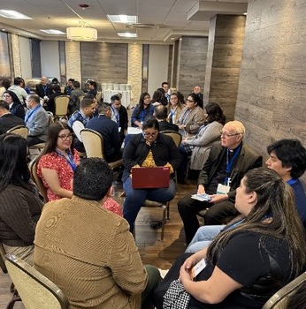 Jóvenes hispanos en los Estados Unidos son puentes y promesa de una renovación de la iglesia