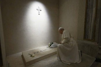 Christ 'tamed' death, but people may still feel sad or outraged, pope says