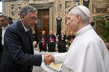 Pope asks big names in film to continue to challenge, inspire, give hope