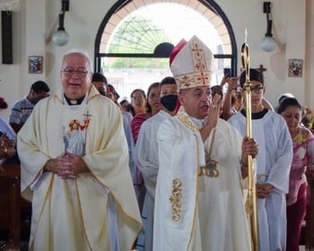 Minnesota priest brings hope to Venezuelans through sacraments amid their countless hardships
