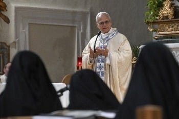 Pope to bishops: Be prophets of peace, harmony in your dioceses