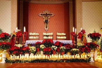 Christmas at the Cathedral draws hundreds