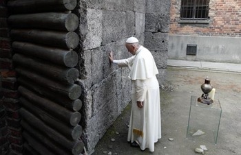 Holocaust cannot be forgotten or denied, pope says