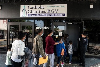 White House suggests it will strip funds from Catholic Charities