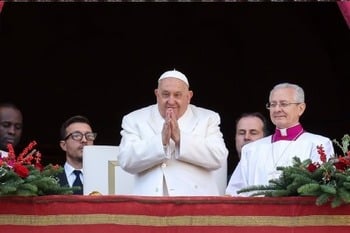 Con el toque de un pastor, el Papa Francisco predicó la misericordia y abrazó las periferias