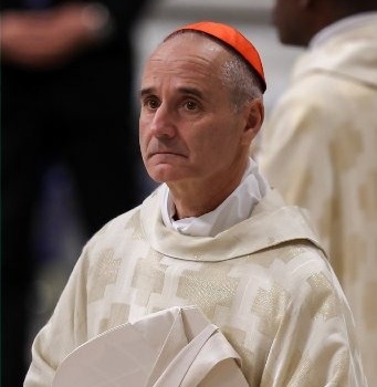 Cardinals mourn Pope Francis as Vatican meetings begin ahead of conclave