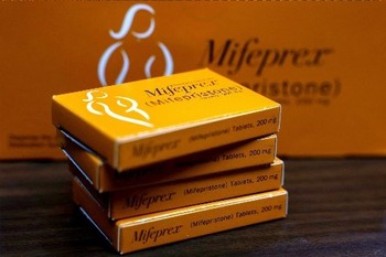 FDA commissioner: 'No plans' to restrict mifepristone