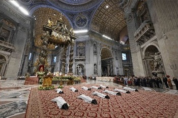 Pope asks priests to be signs of reconciliation in the church and world