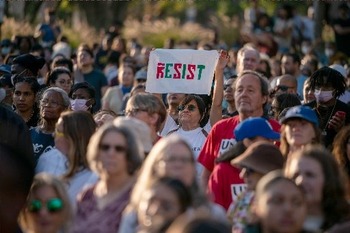 Amid unrest in LA over ICE raids, faithful urged to pray for peace in streets, city