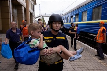 Lawmakers, faith leaders call for restored funding to track Ukraine's deported children