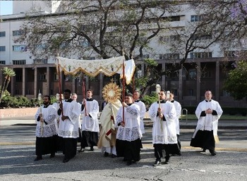 'Be bold for Jesus': Los Angeles closes out the National Eucharistic Revival