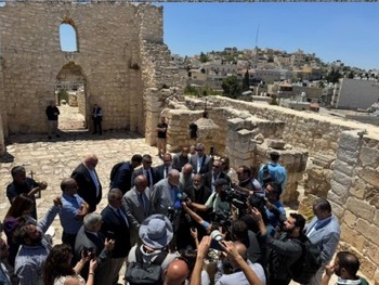 Huckabee demands Israel punish settlers for 'act of terror' on West Bank church