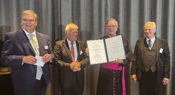Bishop Barron honored with Pieper Prize, amid praise and protests