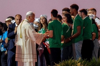 Pope Leo urges youth to find hope, friendship in Christ in uncertain times