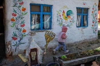 Advocate pleads for Vatican aid as Russian adoption database shows Ukraine's children