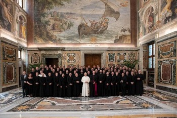 La fe auténtica se manifiesta en el amor a Dios y al prójimo, dice el Papa León