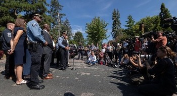 Nación conmocionada tras tiroteo en una escuela primaria católica de Minneapolis que dejó 2 muertos