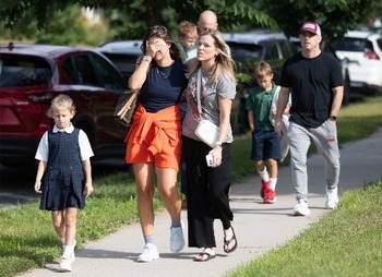 Pope Leo joins US bishops in mourning victims of Catholic school shooting