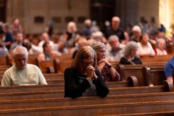 'Hold onto Jesus's hand': Parents, clergy process Minneapolis Catholic school shooting's aftermath