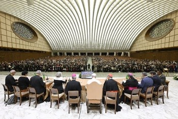 Vatican synod study group proposes creation of pontifical commission for new technologies