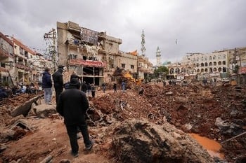 Pope urges peace, warns about wider Middle East conflict