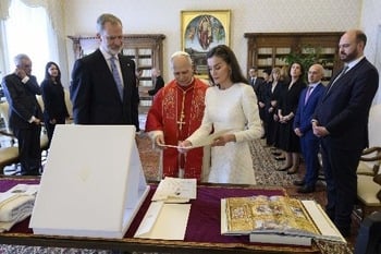 Pope Leo XIV meets Spanish royals, renewing crown's historic bond with Basilica of St. Mary Major