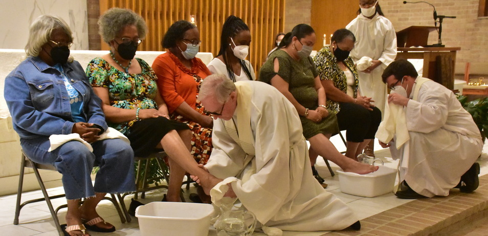 Diocese Celebrates Holy Thursday