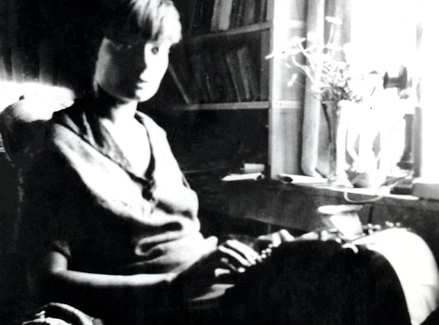 Dorothy Day in the 1920s. // Photos courtesy of the Department of Special Collections and University Archives, Marquette University Libraries.