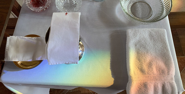 image of credence table linens