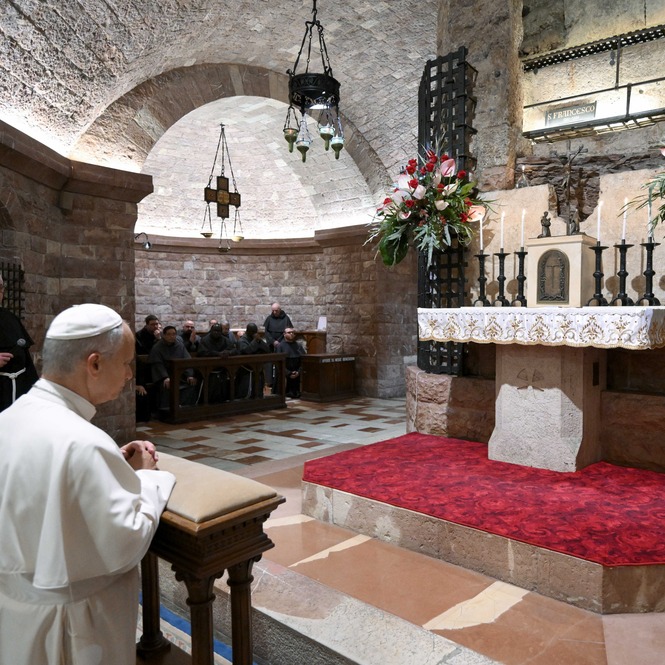 Pope sets Jubilee to mark 800th year since St. Francis' death; saint's body to be displayed