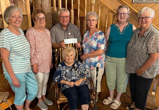 Fort Kent Columbiettes Presents a Check!