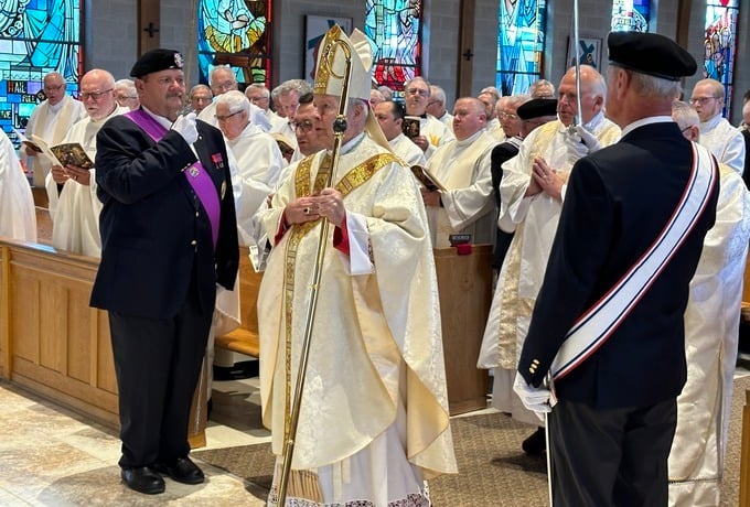 Fourth degree Knights focus on love of God and country