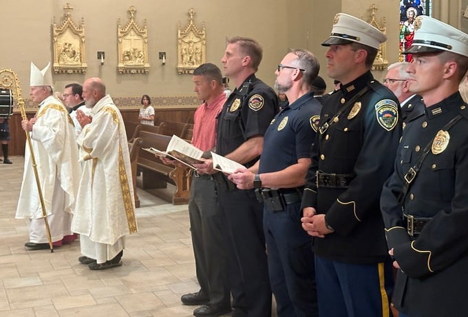 Blue Mass honors first responders at Cathedral