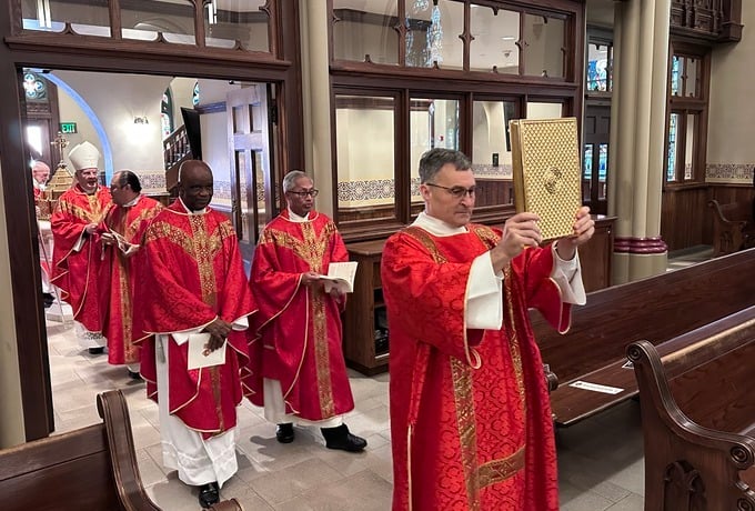 White Mass: Called to heal the sick