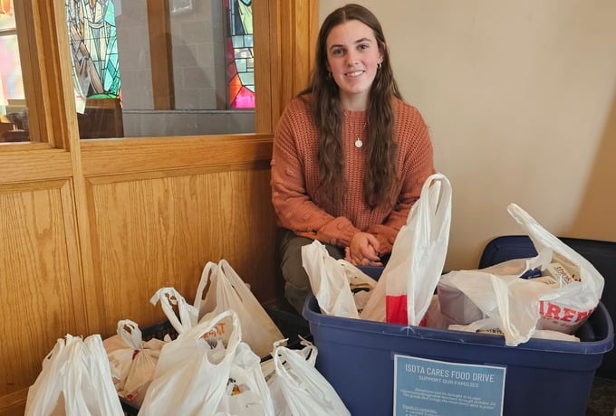 Storm Lake St. Mary's student organizes food drive to benefit school families