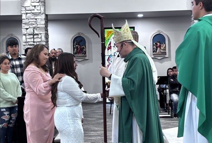 Bishop to grant confirmation faculties to priests in some cases