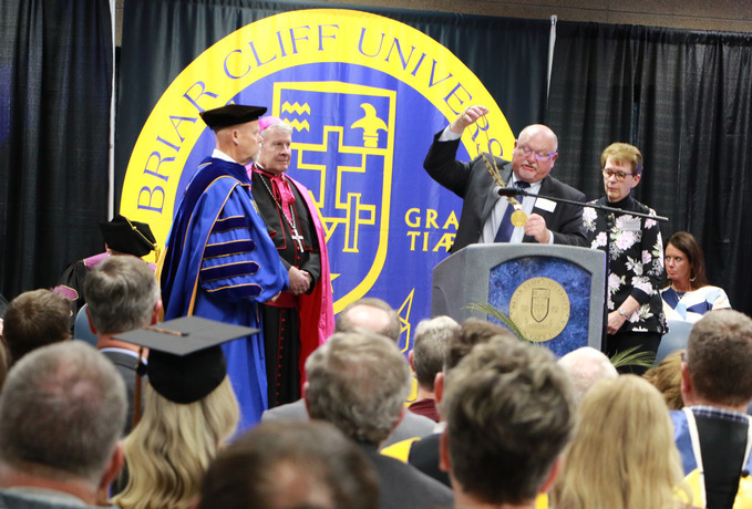 Briar Cliff installs Dr. Matthew Draud as 13th president